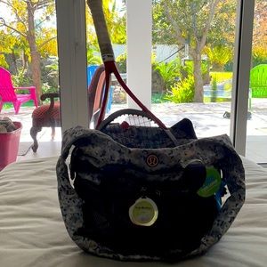 Lululemon Match Point Tennis Rally Bag Auction